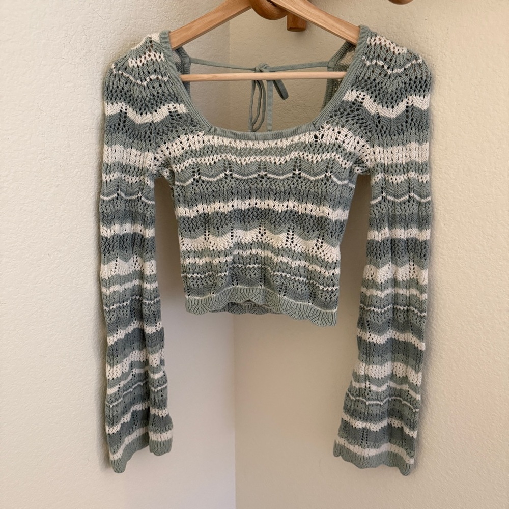 Hollister Crochet Knit Crop sweater long flare sleeve Sage Green Boho Hippie
